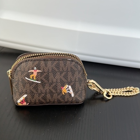 Michael Kors Jes Set Girls Ski 🎿 AirPod Case coin pouch - Picture 5 of 10